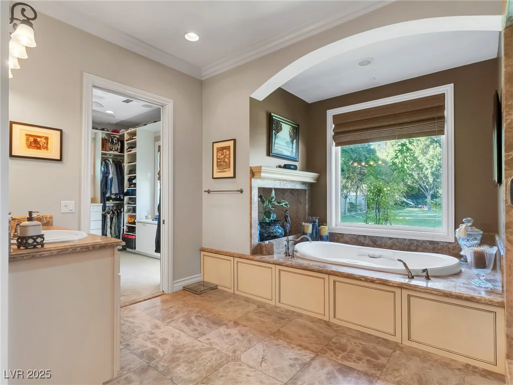 330 Rancho, Las Vegas, NV 89107