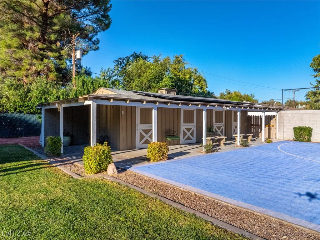330 Rancho, Las Vegas, NV 89107