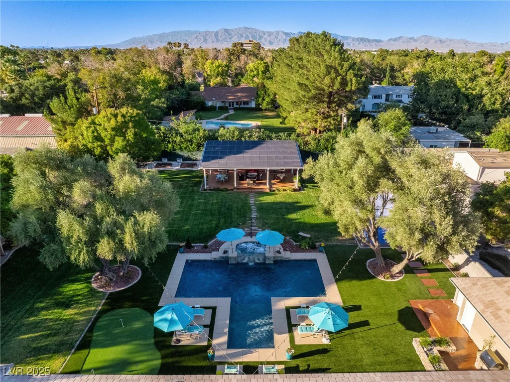 330 Rancho, Las Vegas, NV 89107