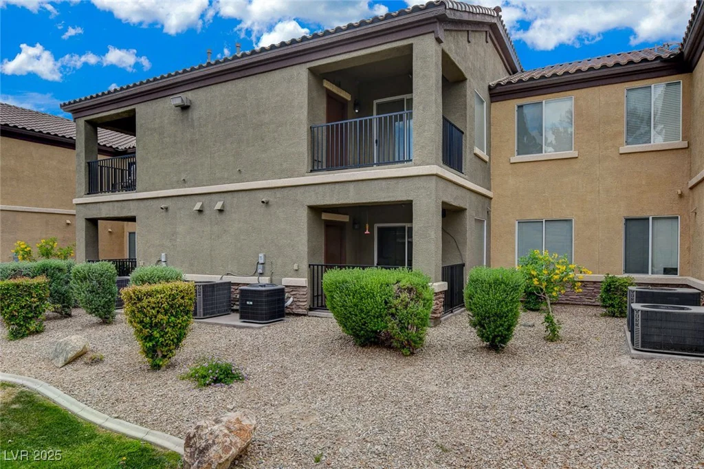 6868 Sky Pointe, Las Vegas, NV 89131