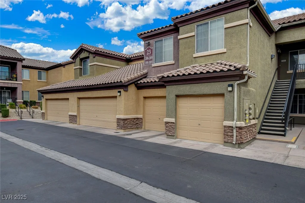 6868 Sky Pointe, Las Vegas, NV 89131