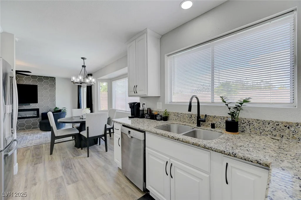 7726 Keating, Las Vegas, NV 89147