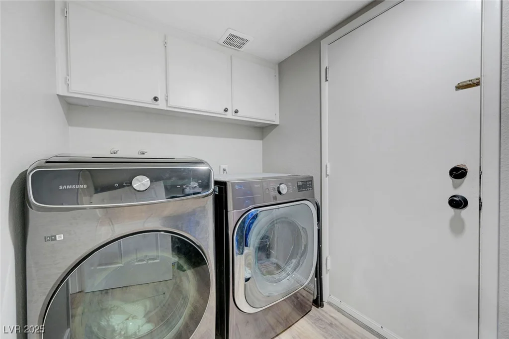 7726 Keating, Las Vegas, NV 89147