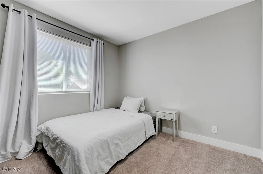 7726 Keating, Las Vegas, NV 89147