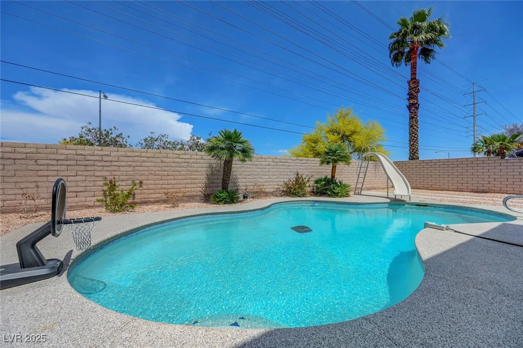 7726 Keating, Las Vegas, NV 89147