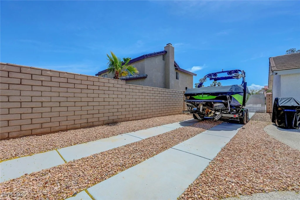 7726 Keating, Las Vegas, NV 89147