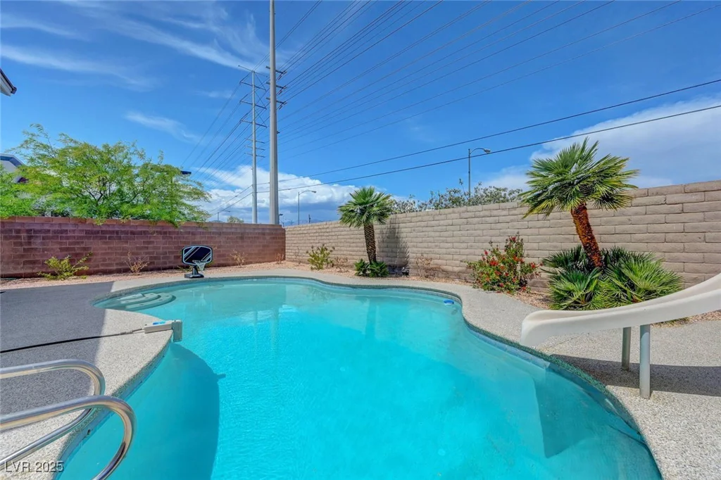 7726 Keating, Las Vegas, NV 89147
