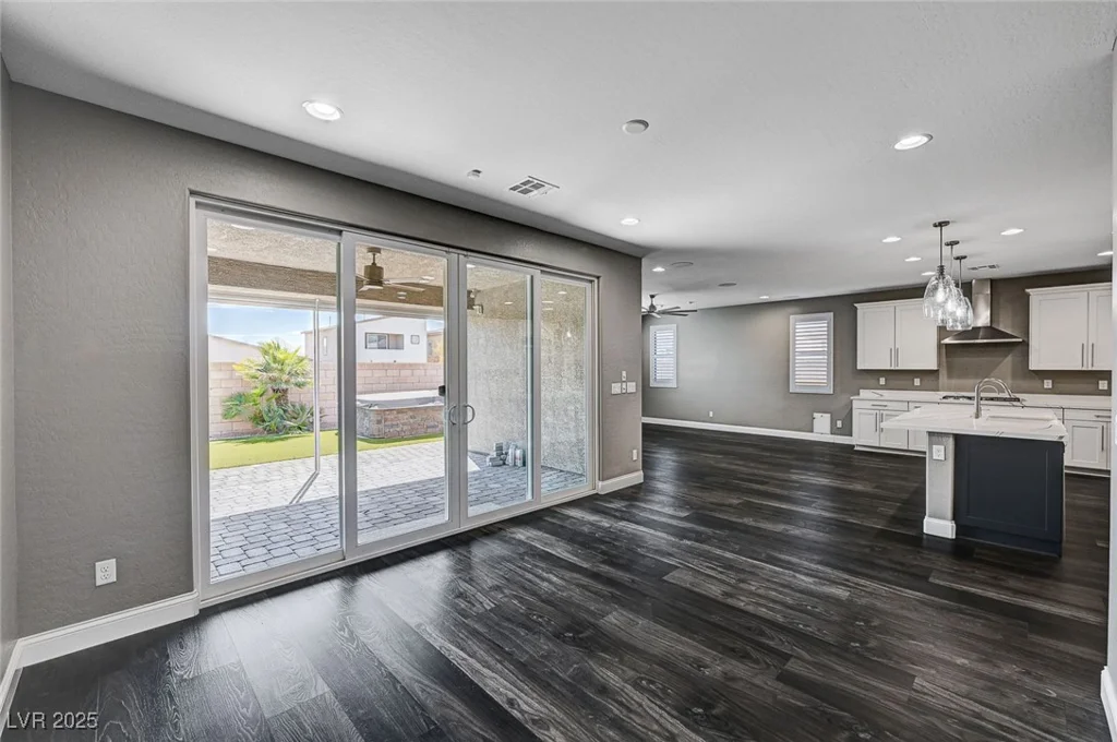 9638 Smiley Creek, Las Vegas, NV 89178
