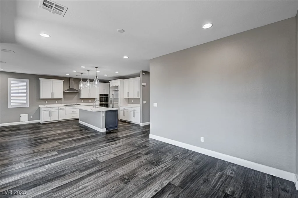 9638 Smiley Creek, Las Vegas, NV 89178