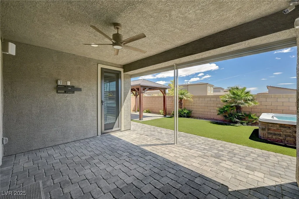 9638 Smiley Creek, Las Vegas, NV 89178
