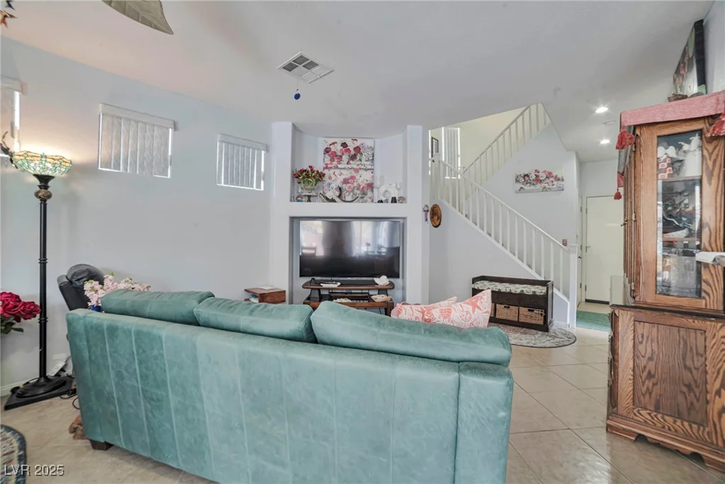 9412 Jewel Lake, Las Vegas, NV 89166