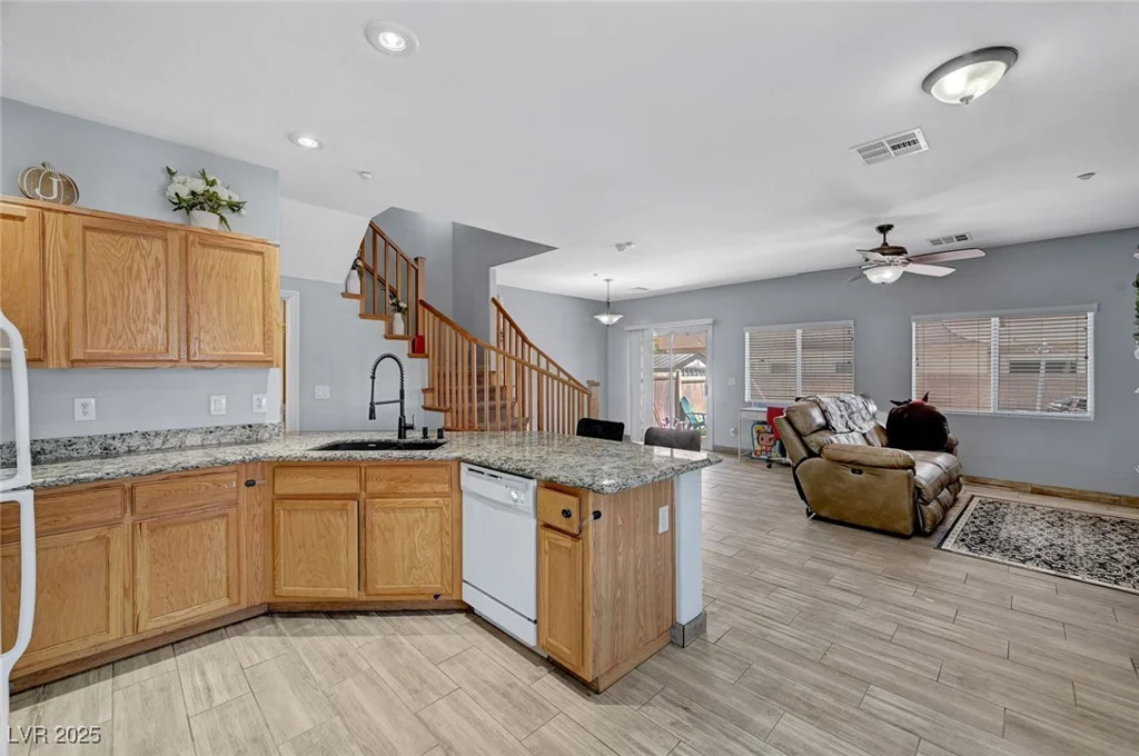 6433 Buck Jones, Las Vegas, NV 89122