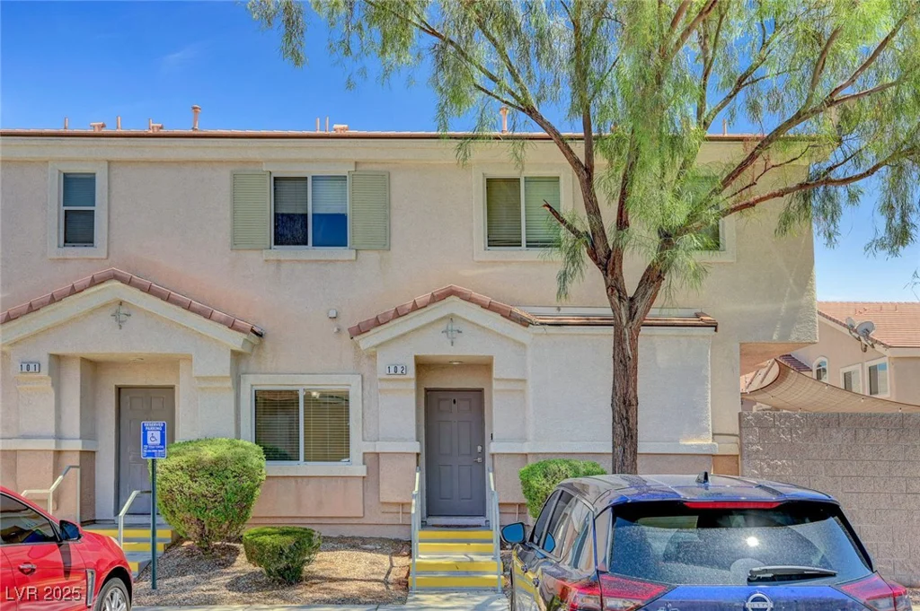 6433 Buck Jones, Las Vegas, NV 89122