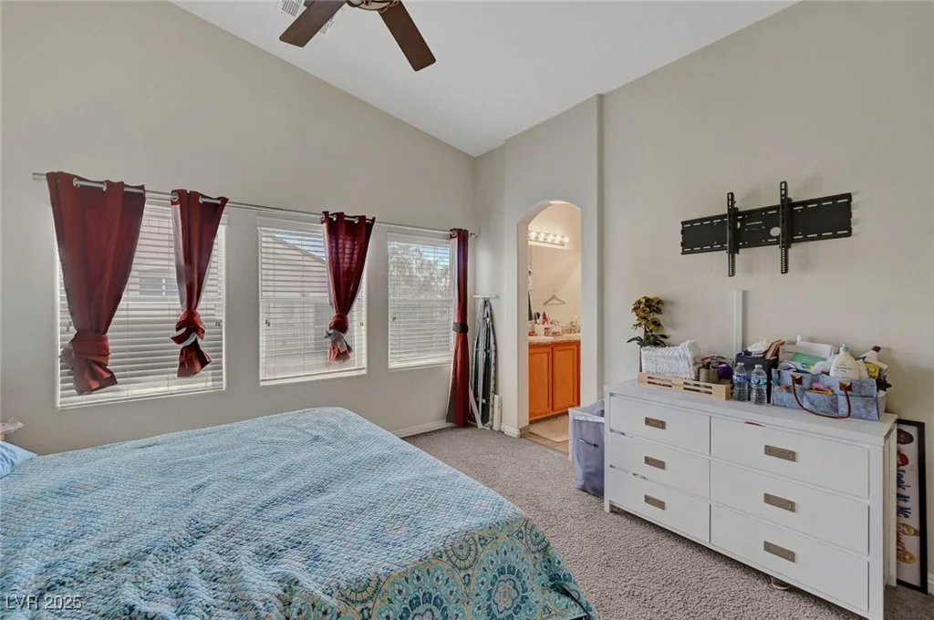 6433 Buck Jones, Las Vegas, NV 89122