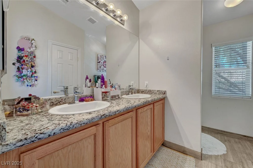 6433 Buck Jones, Las Vegas, NV 89122