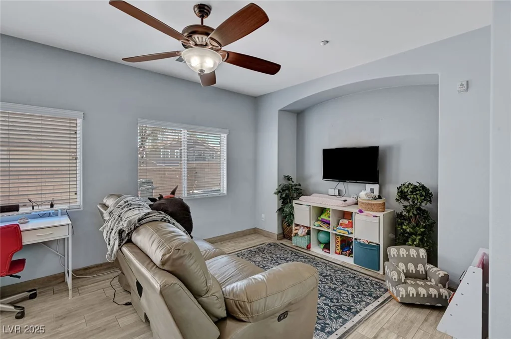 6433 Buck Jones, Las Vegas, NV 89122