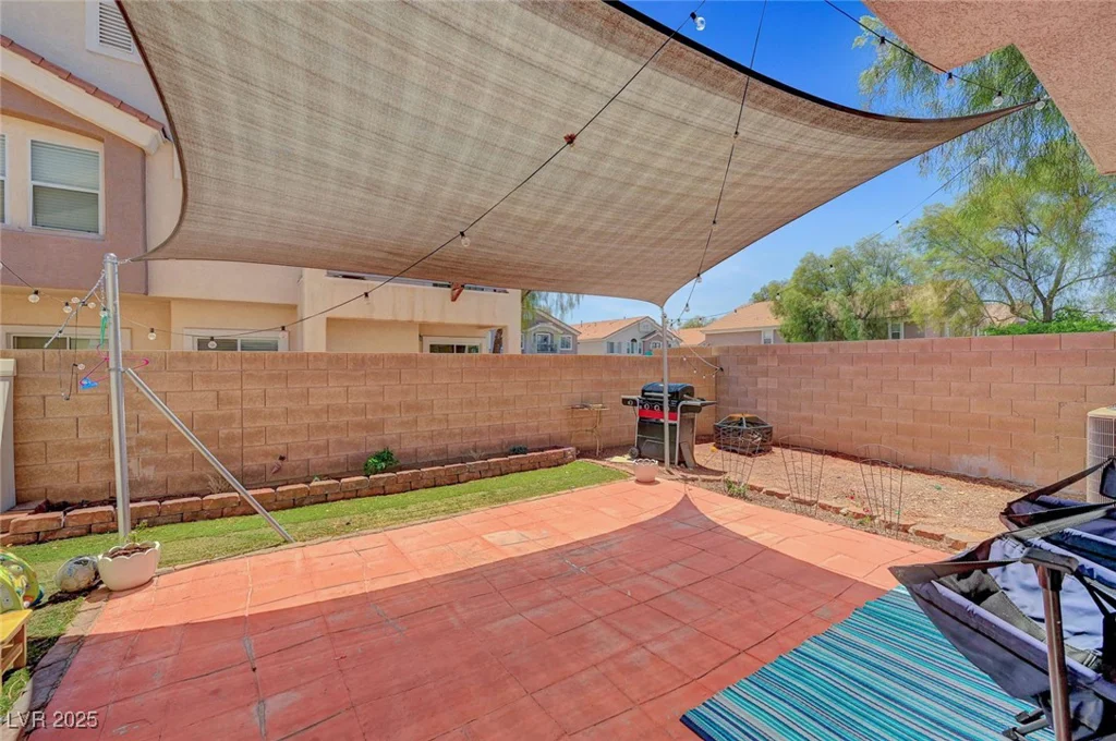 6433 Buck Jones, Las Vegas, NV 89122