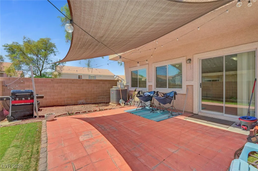 6433 Buck Jones, Las Vegas, NV 89122