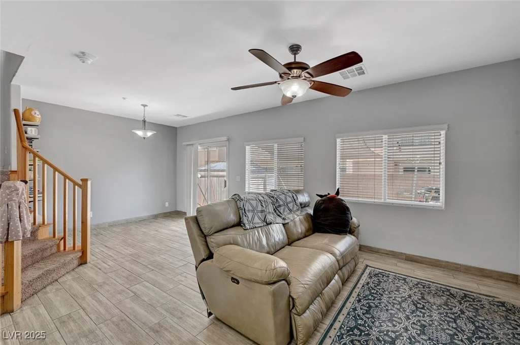 6433 Buck Jones, Las Vegas, NV 89122