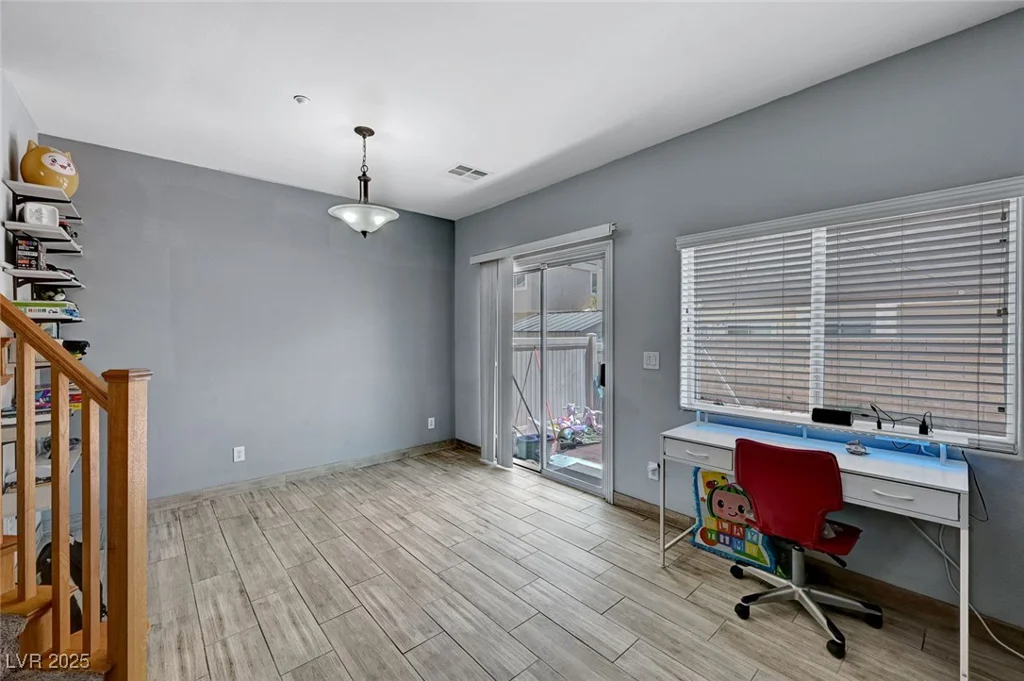 6433 Buck Jones, Las Vegas, NV 89122