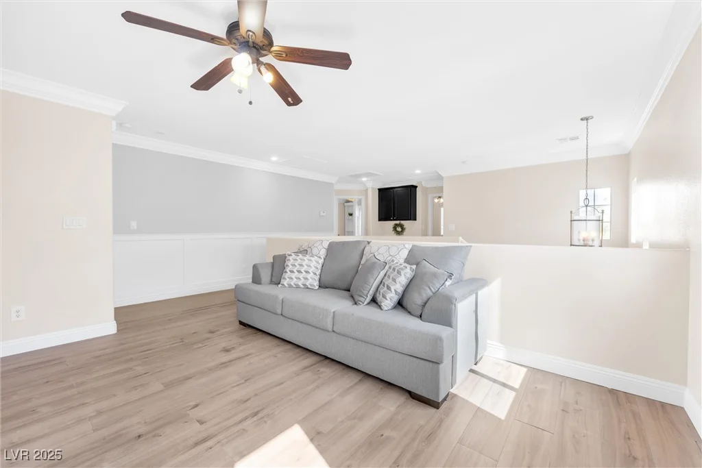 9465 Perennial View, Las Vegas, NV 89148