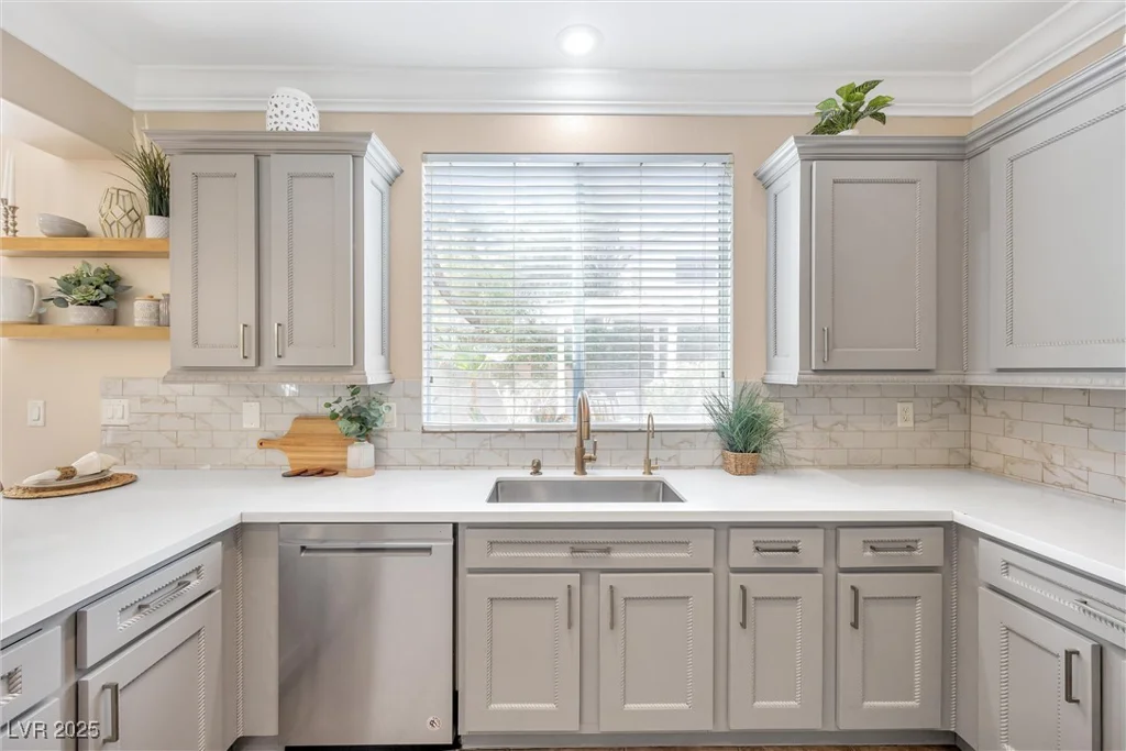 9465 Perennial View, Las Vegas, NV 89148