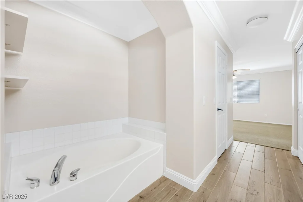 9465 Perennial View, Las Vegas, NV 89148