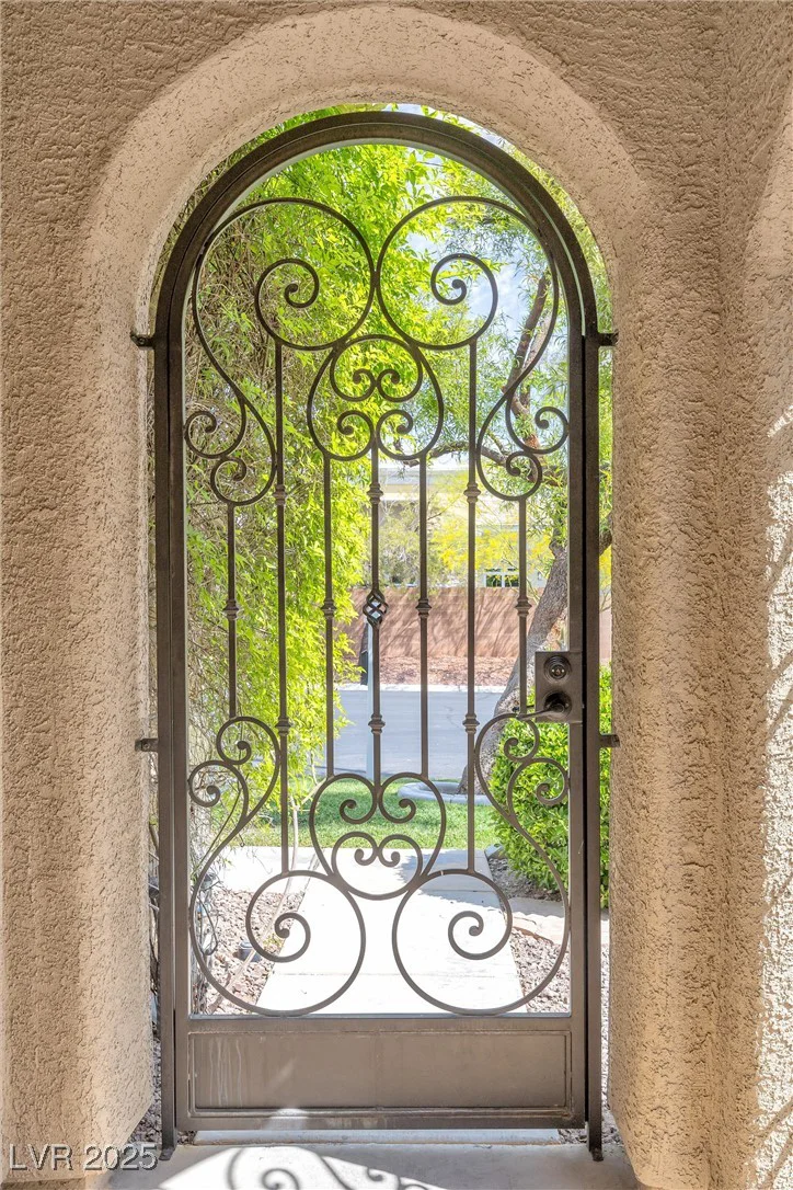 9465 Perennial View, Las Vegas, NV 89148