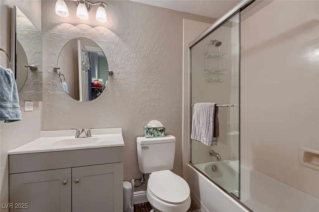 8705 Killians Greens, Las Vegas, NV 89131