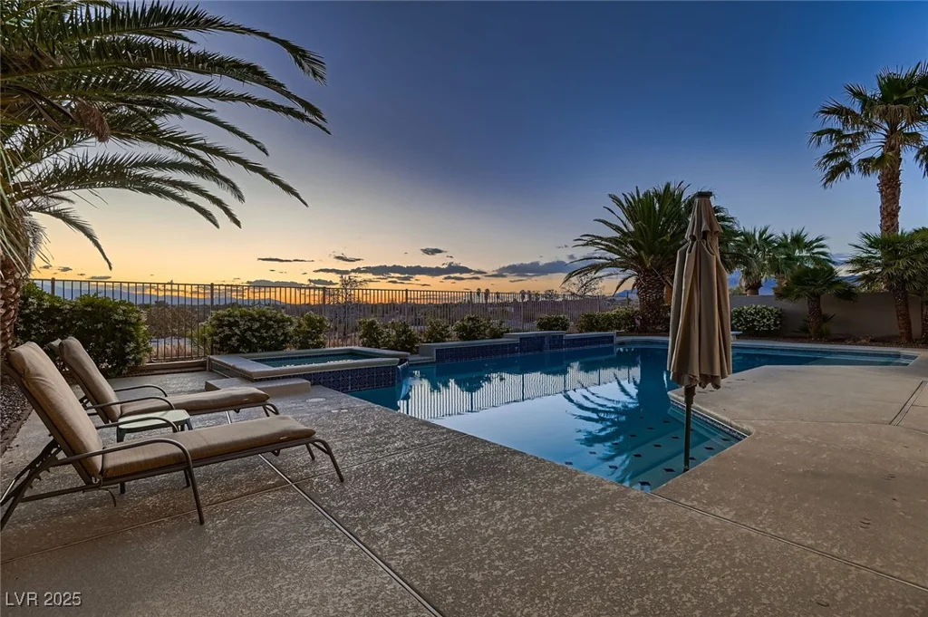 8705 Killians Greens, Las Vegas, NV 89131