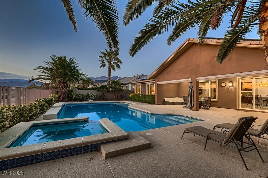 8705 Killians Greens, Las Vegas, NV 89131