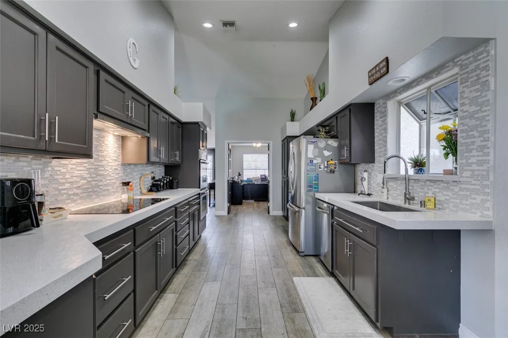 6517 Brooks, Las Vegas, NV 89108