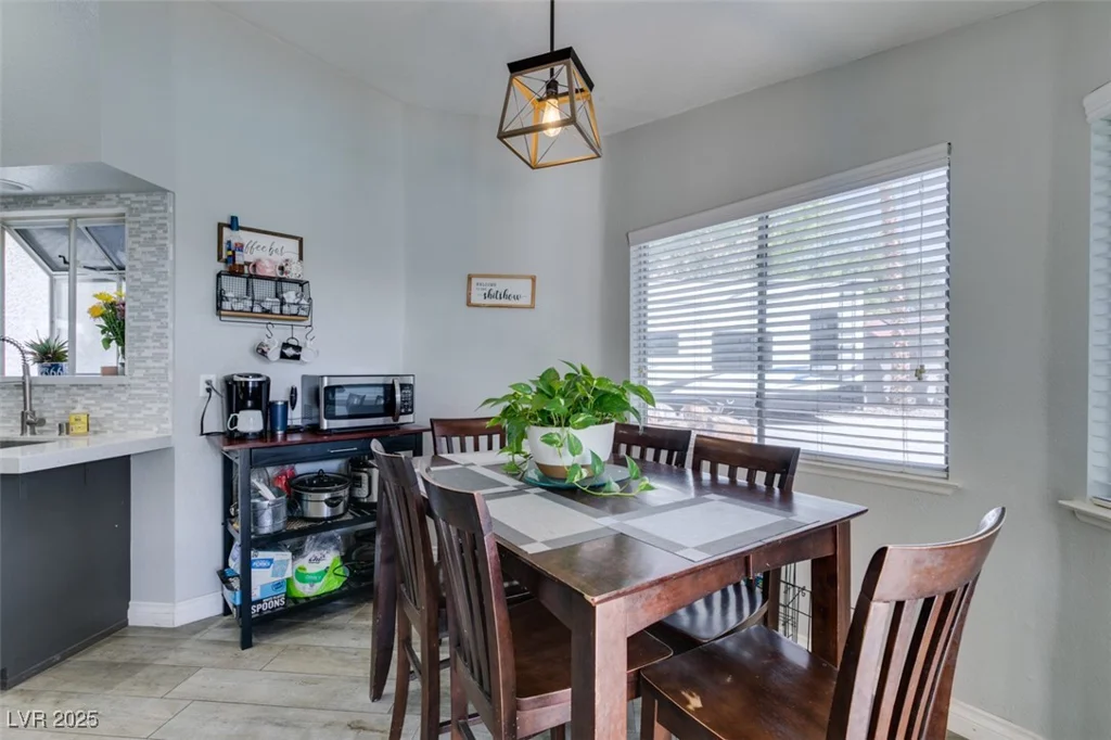 6517 Brooks, Las Vegas, NV 89108