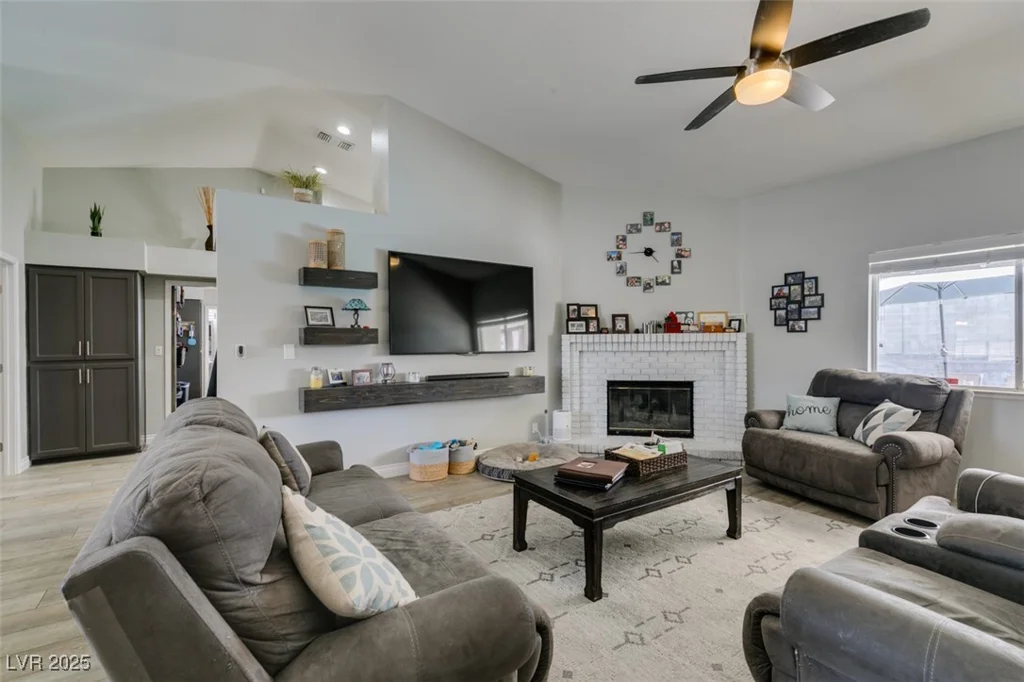 6517 Brooks, Las Vegas, NV 89108