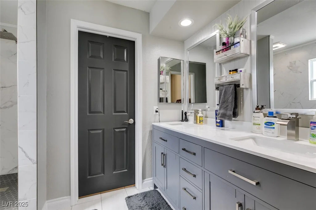 6517 Brooks, Las Vegas, NV 89108