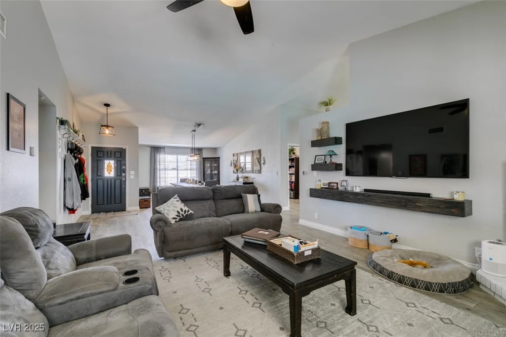 6517 Brooks, Las Vegas, NV 89108