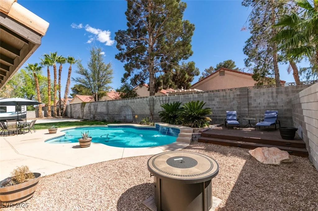6517 Brooks, Las Vegas, NV 89108