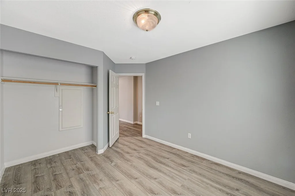 8261 Golden Flowers, Las Vegas, NV 89139