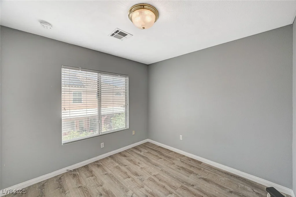 8261 Golden Flowers, Las Vegas, NV 89139