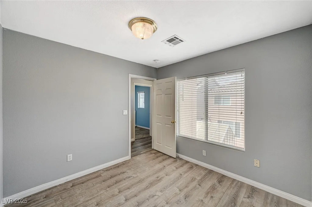 8261 Golden Flowers, Las Vegas, NV 89139