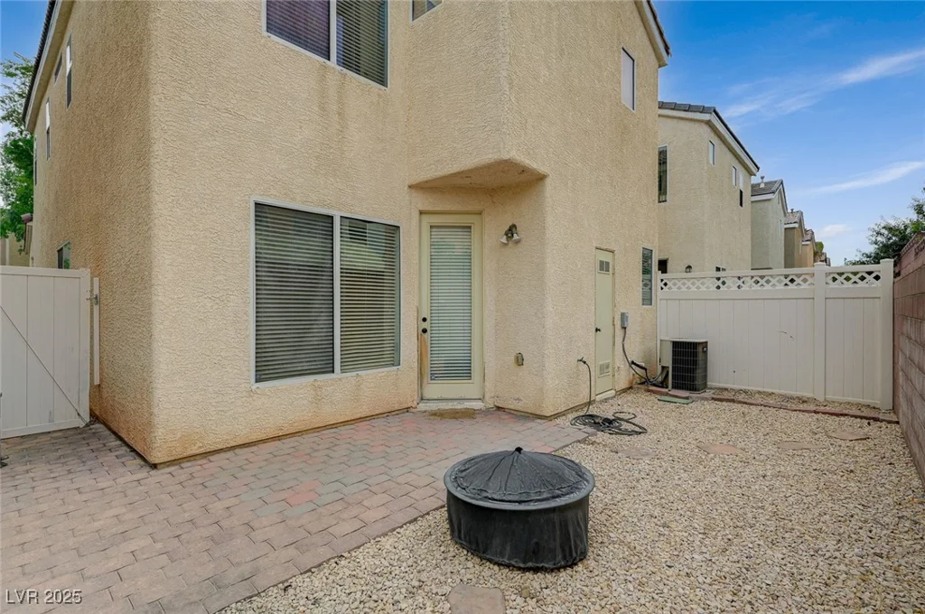 8261 Golden Flowers, Las Vegas, NV 89139