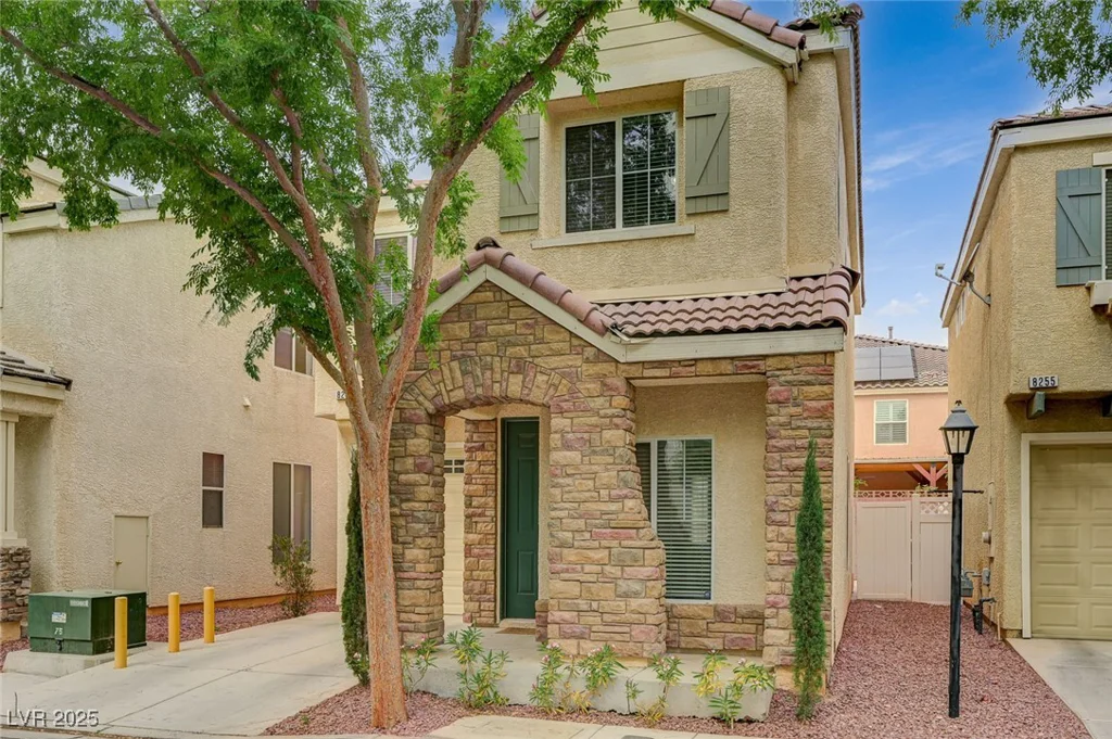 8261 Golden Flowers, Las Vegas, NV 89139
