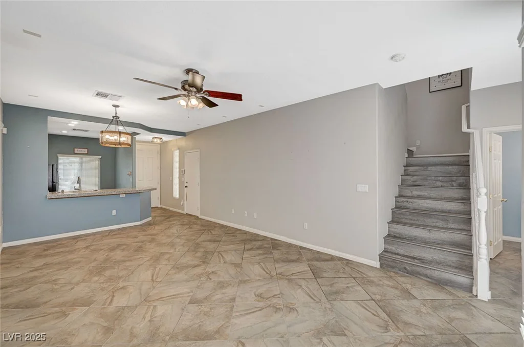 8261 Golden Flowers, Las Vegas, NV 89139