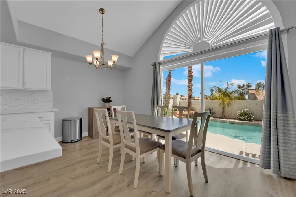 3592 Campbell, Las Vegas, NV 89129
