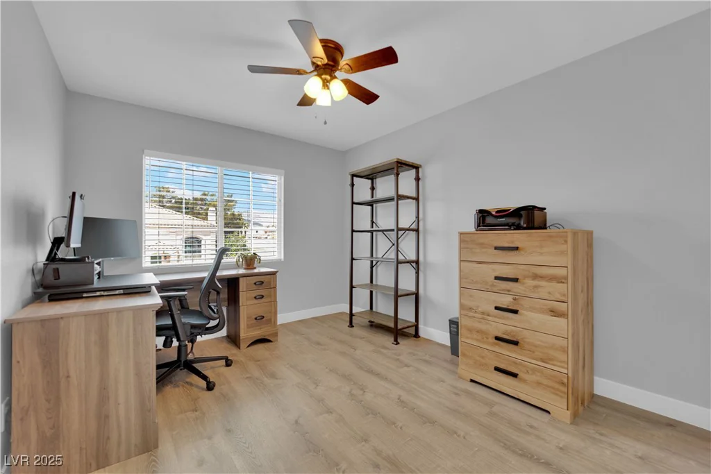 3592 Campbell, Las Vegas, NV 89129