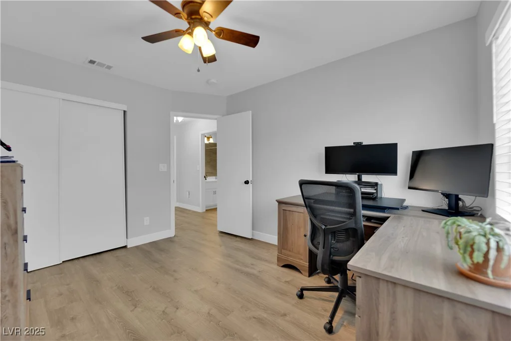 3592 Campbell, Las Vegas, NV 89129