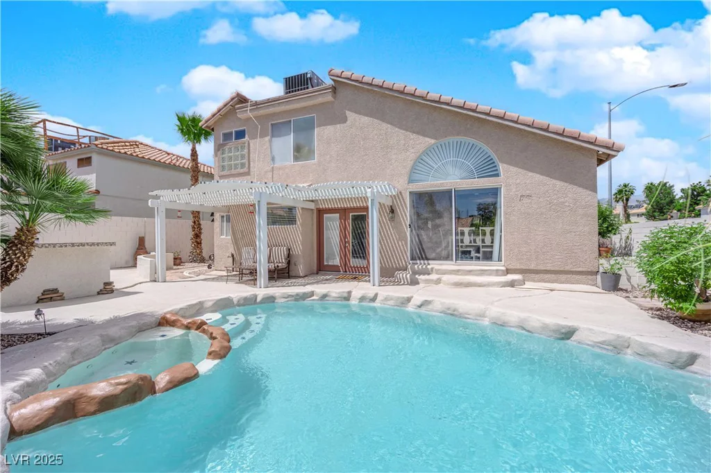 3592 Campbell, Las Vegas, NV 89129