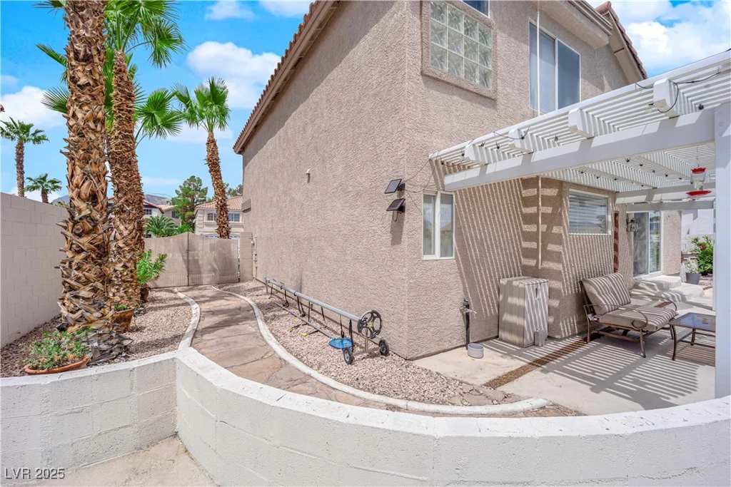 3592 Campbell, Las Vegas, NV 89129