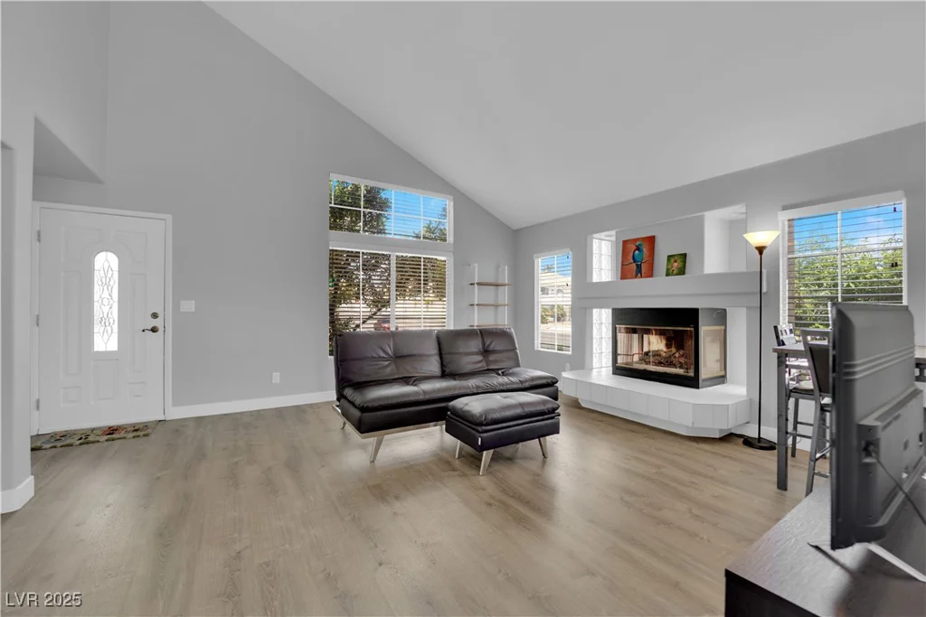 3592 Campbell, Las Vegas, NV 89129