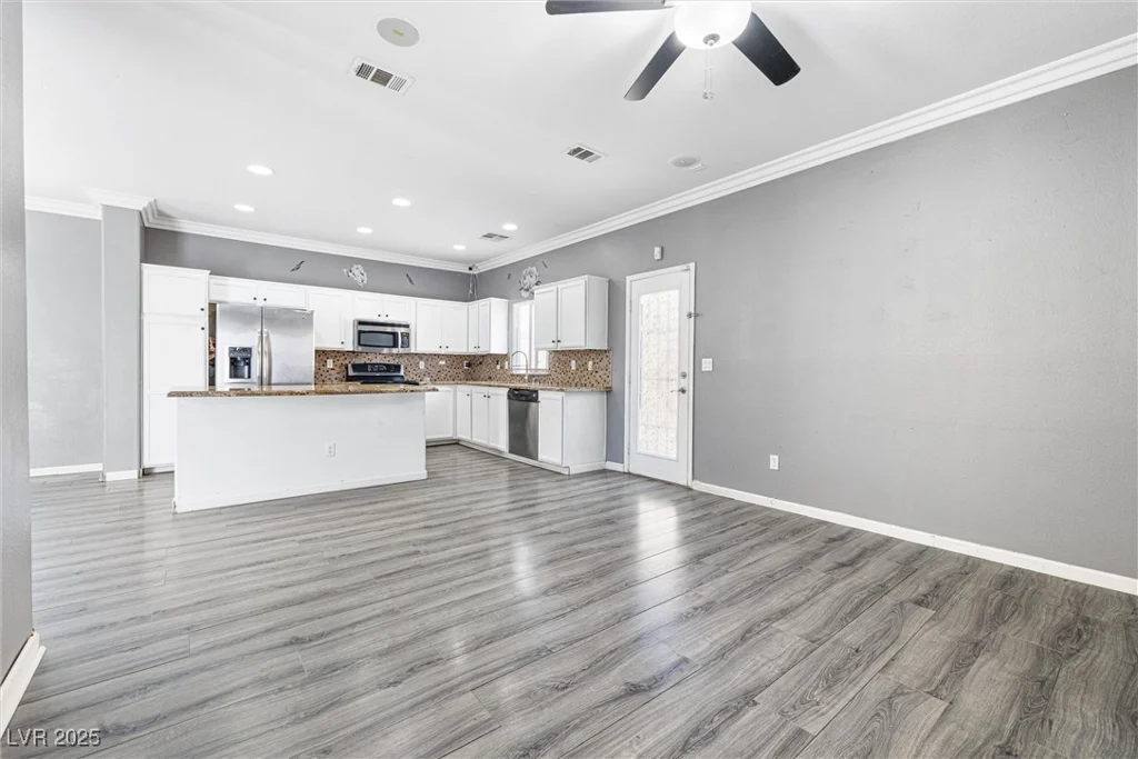 3532 Carisbrook, North Las Vegas, NV 89081